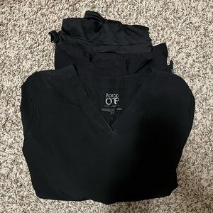 Women’s Barco one scrub set